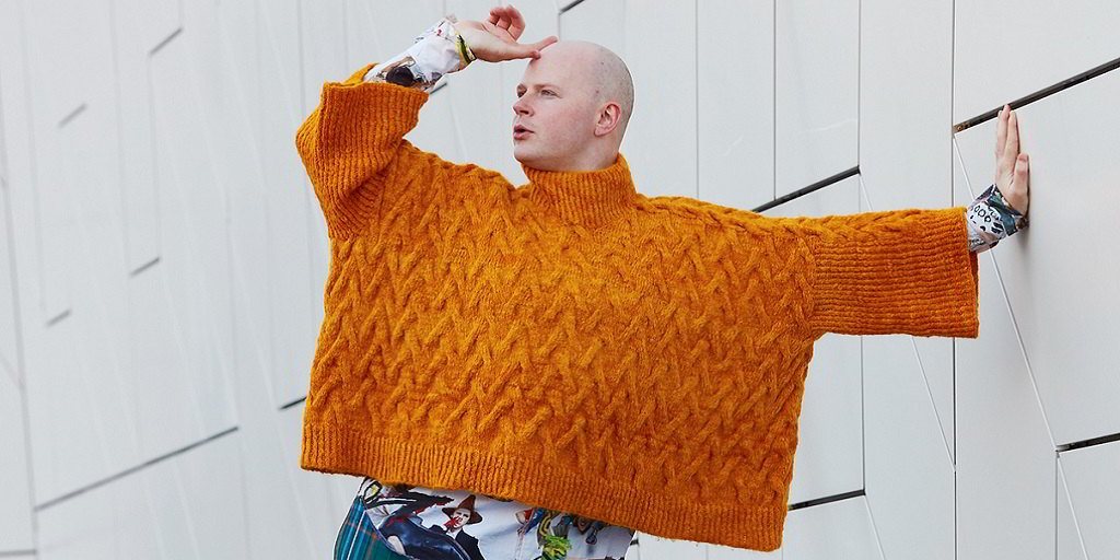 Свитер бокси спицами Extra Texture (Стивен Вест)