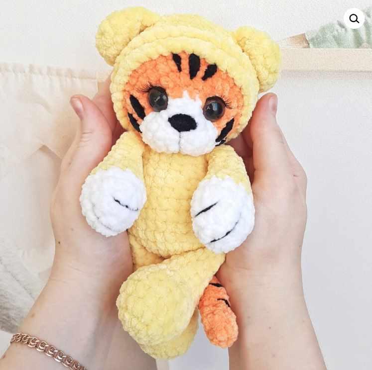 Тигренок в комбинезоне (Антонина Найманова)