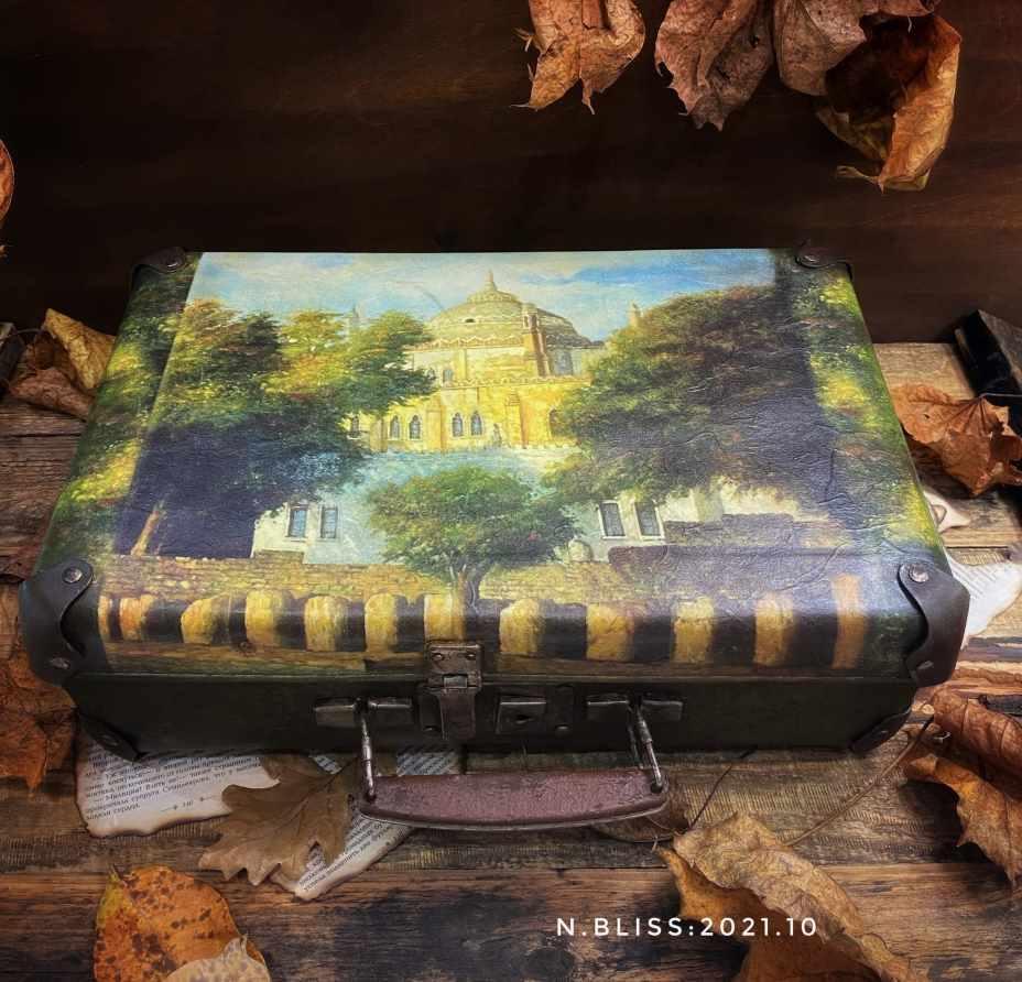 Винтажный чемодан (Наталья Блисс)