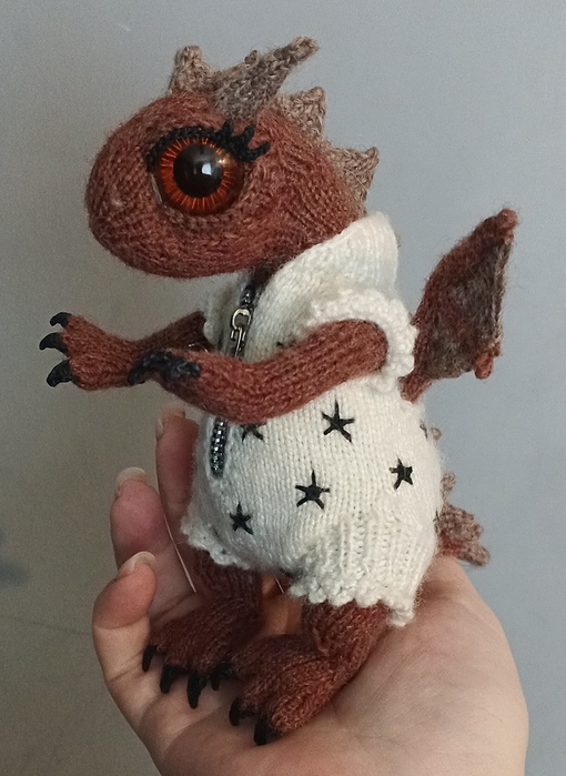 [AmazingToys] Пещерный дракончик (Анна Батина)