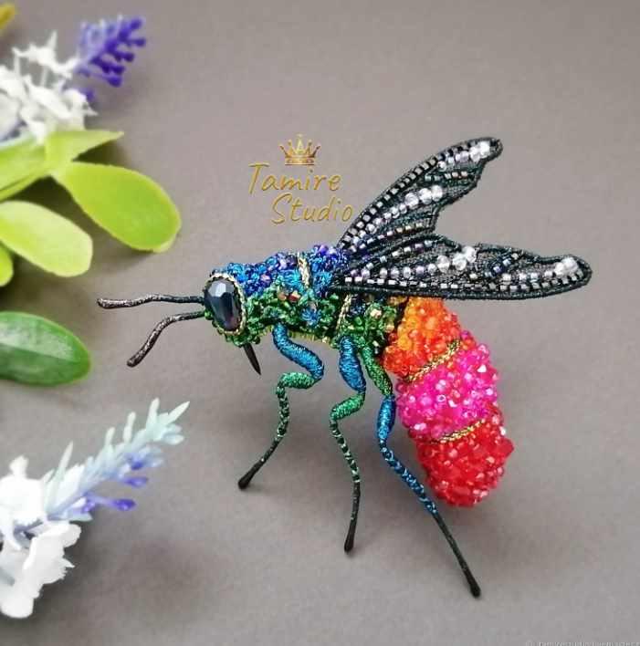 Брошь из бисера Оса блестянка (Татьяна Тамире)