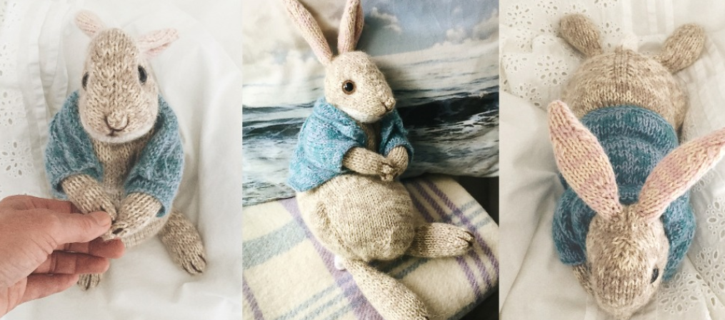[Вяжи.ру] Вязаный спицами кролик Peter