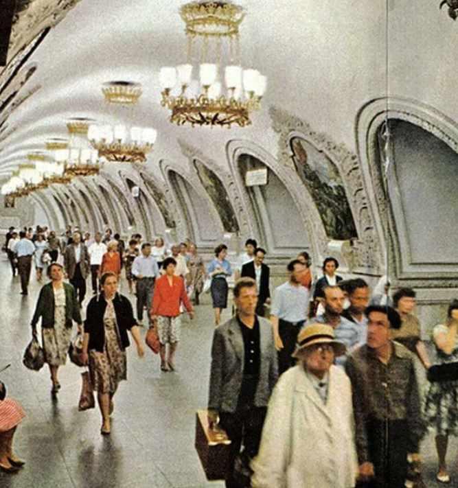 [Умные люди] Метро – памятник Победе (Никита Брусиловский)