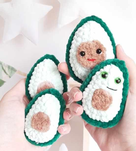 Авокадо-брелок (Антонина Найманова)