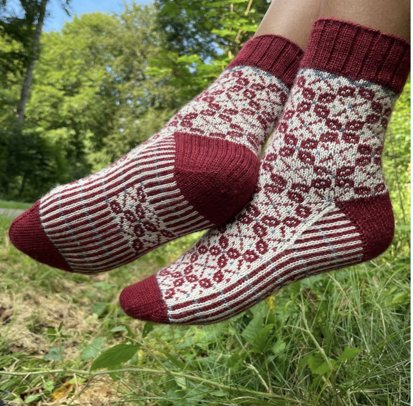 [vjazhi.ru] Жаккардовые носки спицами Zeitlose 3 (Ducathi)