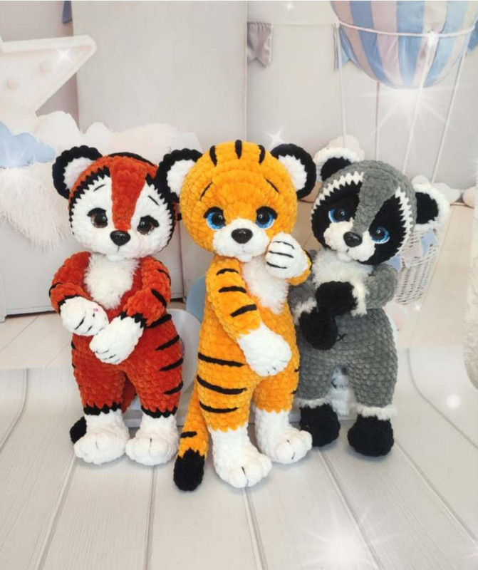 Енотик и Тигрик (Надежда Карпова)