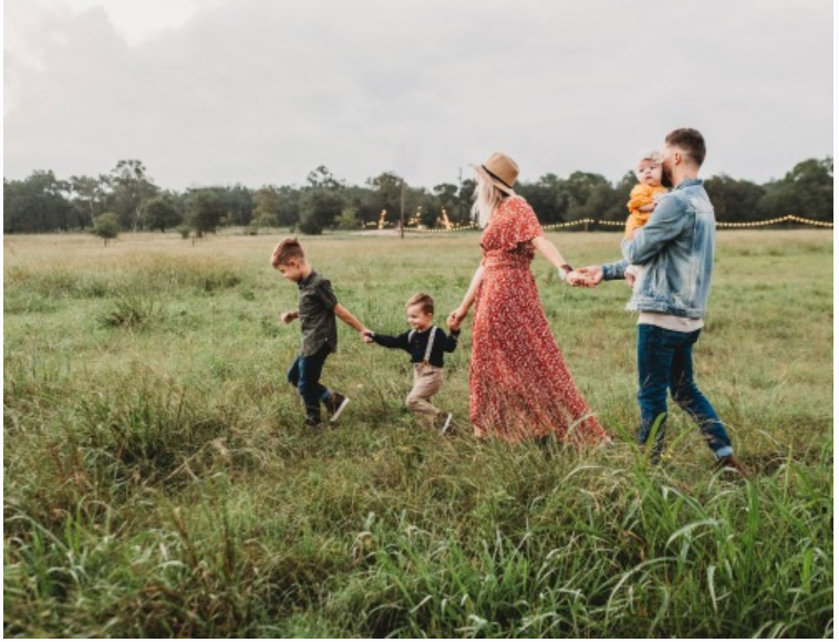 [Обитель] Семейный травник: женское, мужское и детское здоровье (Яна Горбовская)