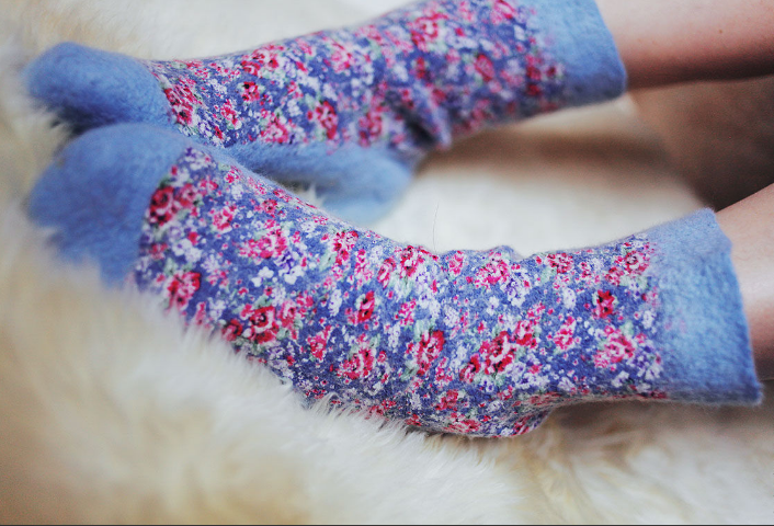 [Валяние] Видеокурс Эластичные войлочные носочки в технике нуно-фелтинг (Алла Халайджи)