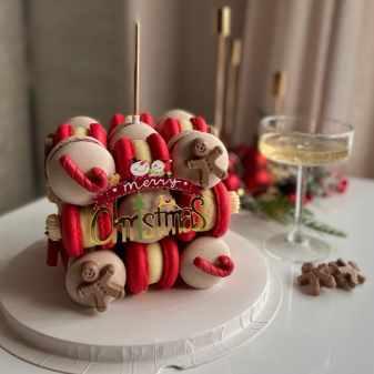 Кубо-торт из макарон (Владлена Миронова) @mironova_tocake