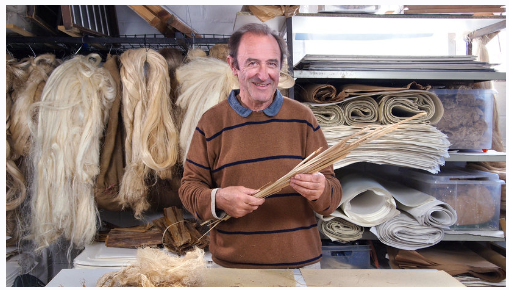 [Domestika] Кустарное производство бумаги (Хуан Барбе)