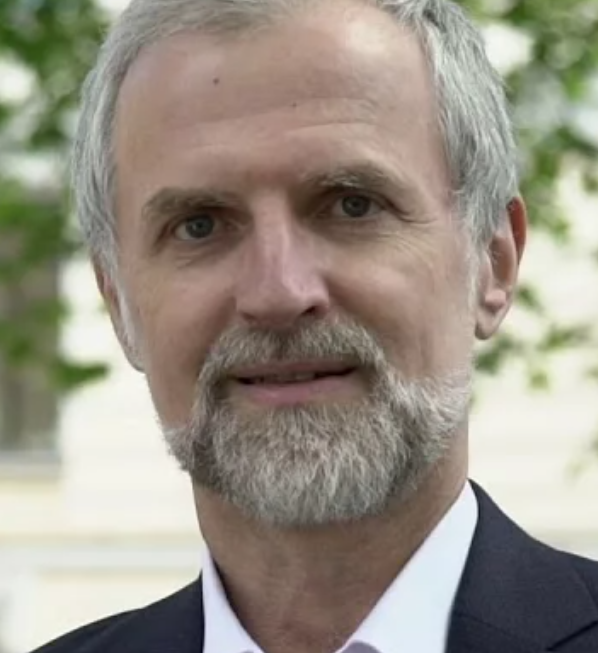 [Точка интеллекта] Греческое чудо, или краткая история того, откуда пошла Европа. Лекция 2: На периферии Древневосточных цивилизаций (Роман Светлов)