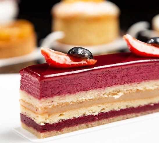 Рецепт нарезных пирожных Смородина-Лимончелло (Вера Никандрова)