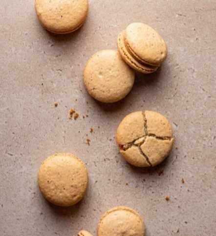 [Кондитерка] Рецепт макарон Ряженка-гречка-фундук (Вера Никандрова)