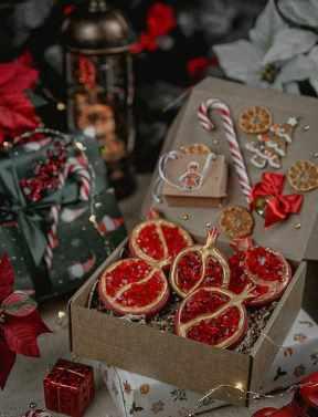 Зефирные гранаты из МК «Зефирные игрушки 2.0» (Марина Невская) @nebesnyii_mindal