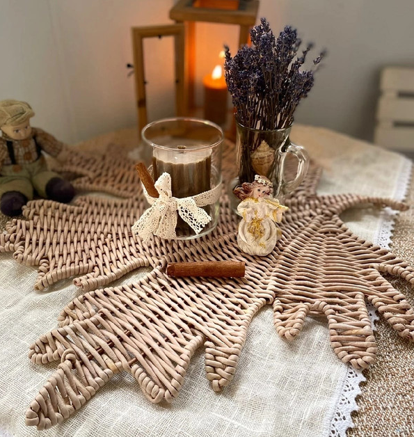 Подставка-панно "Кленовый лист" (Галина Скобелева)