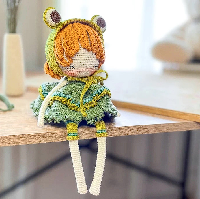 Кукла лягушка (crochetconfettishop)