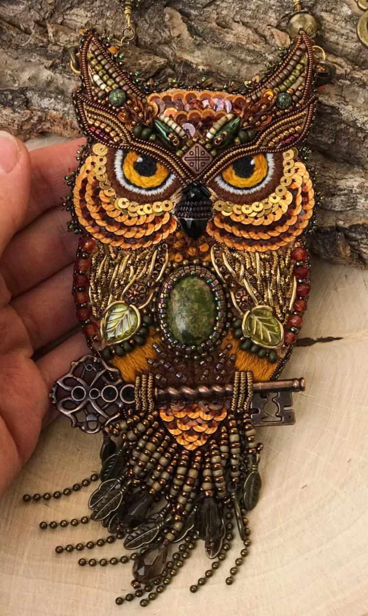 Мастер-класс по вышивке кулона Дух леса (Ксения Соболева)