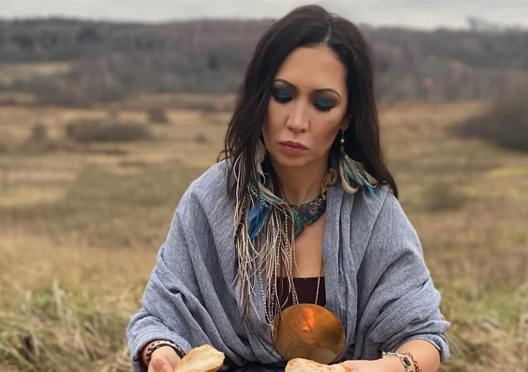 [Академия шаманизма "ША"] Духи, Сущности, Подселенцы. Диагностика и работа. 1 часть (Жаннет Уралова Торе)