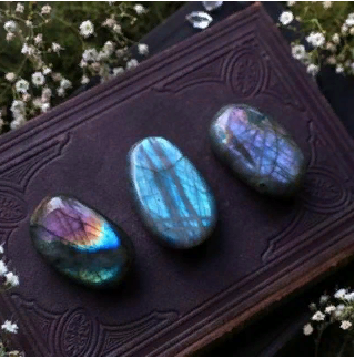 [Академия Кайдзен] Полные записи мастер-класса Сила Самоцветов. Целительные энергетические практики и амулеты для коррекции судьбы (Василиса Еремеева)