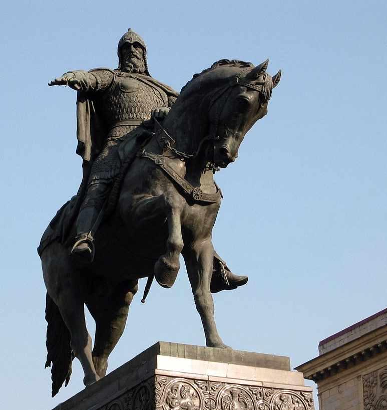 [Архэ] Северо-Восточная (Ростово-Суздальская или «Залесская») Русь в XII — начале XIII веках. У истоков деспотизма (Петр Рябов)