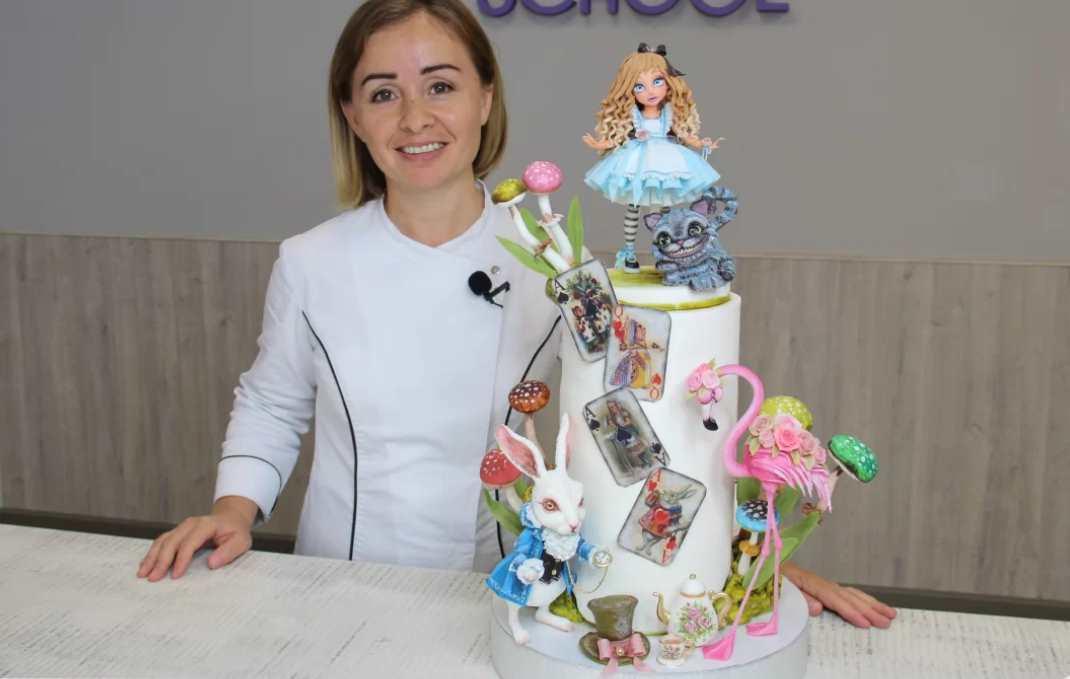 Алиса в стране чудес (Диля Кабилова)