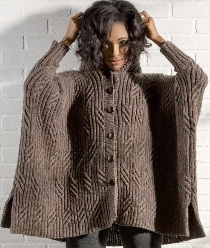 Вязаное пончо с капюшоном и рукавами Through The Woods / Через Лес (Эми Гандерсон)