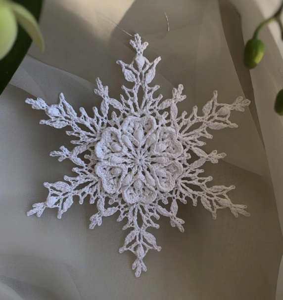 [vitagul] Снежинка Любовь (Виктория Гуль)