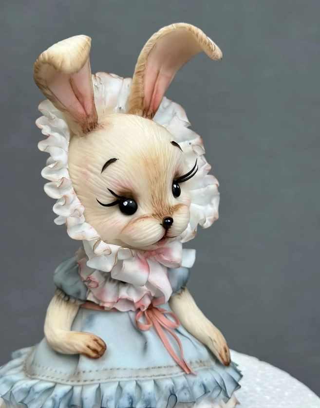 [Kabilova school] Зайка в шапке (Диля Кабилова)