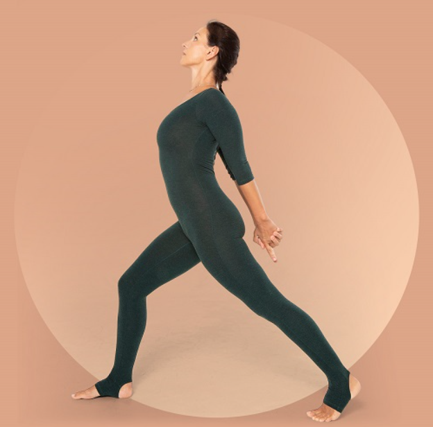 Йога для улучшения кровообращения в малом тазу и освобождения тазобедренных суставов (Елена Лукке)