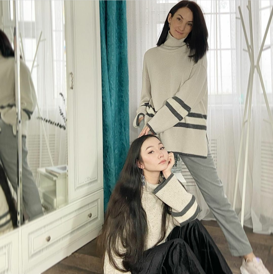 Свитер Touching_sweater (wang_lenok)