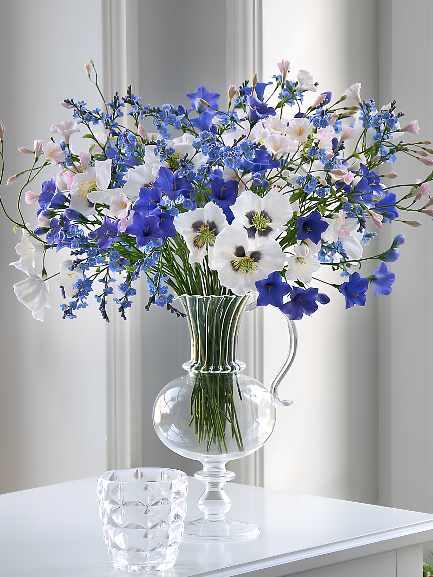 Букет в стеклянной вазе (Ольга Базанова)