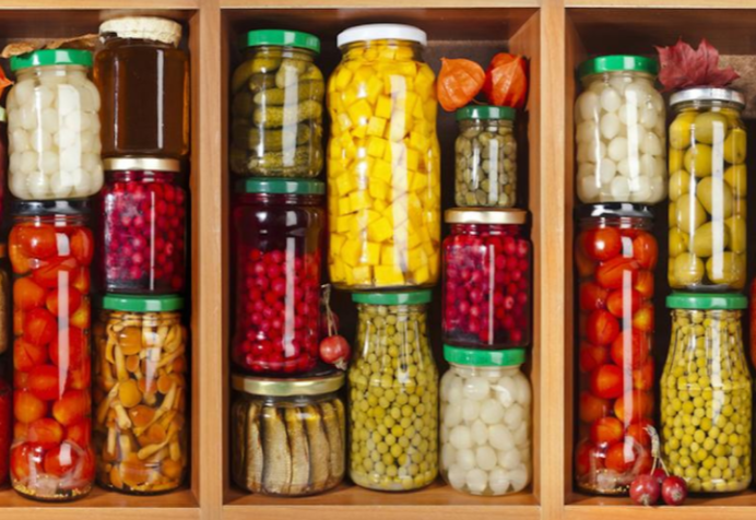 Сохрани лето в холодильнике. 24 рецепта заготовок овощей и фруктов на зиму [Кулинарная школа Кухня'S]