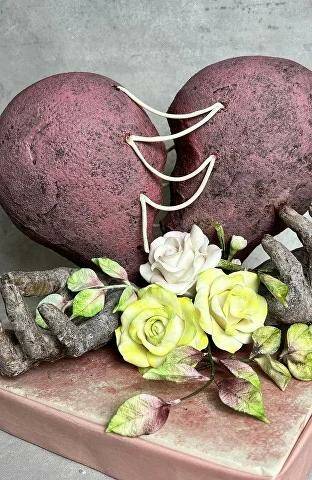[Gala.cake.couture] Торт Сердце в руках (Галина Егиазарян)