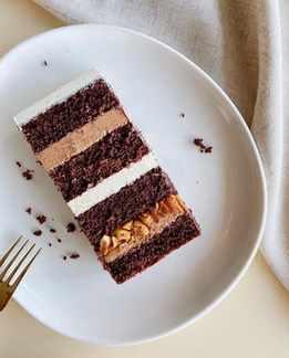 Торт  Сникерс (yanni.bakery)