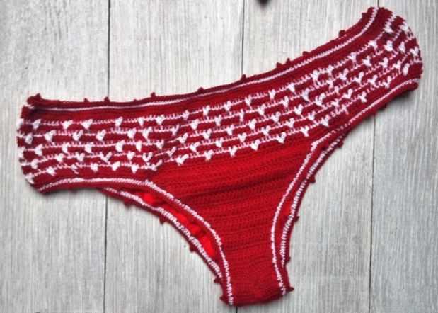 Бразильское бикини. Плавки сердцебиение