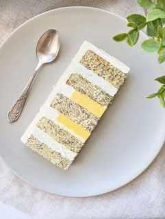 Торт Маковый манго-маракуйя (yanni.bakery)