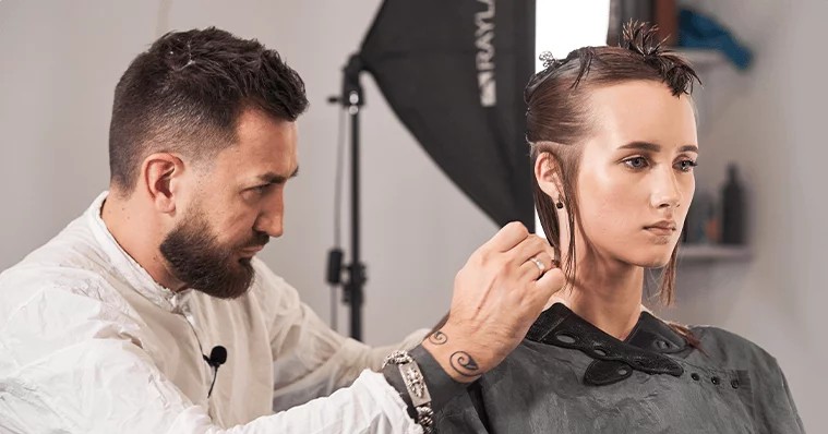 [Art-area] Закрытое сообщество профессионалов парикмахерского искусства. Октябрь 2022 (Денис Елютин)