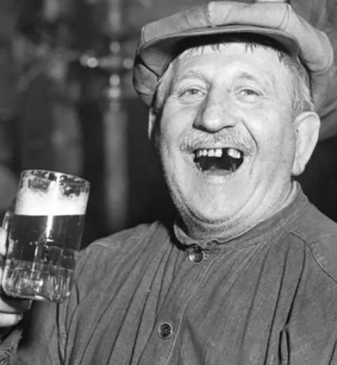 [Умные люди] Трактиры и трактирщики: история питейных заведений (Иван Савушкин)