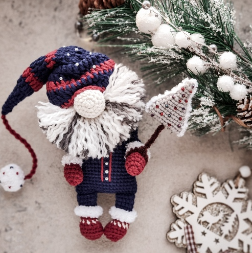 [Monstrodom] Гном - хранитель елок. Крючок (Екатерина Денисова)