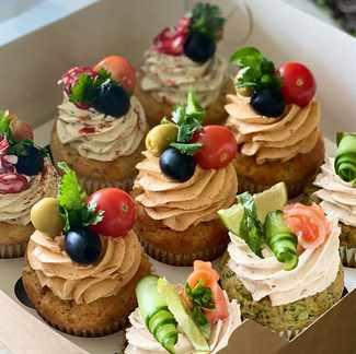 Закусочныe капкейки Куриный жульен (brutal_cakes)