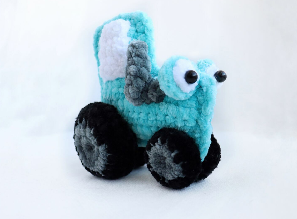 Синий трактор 2D (Vyazusha_toys)