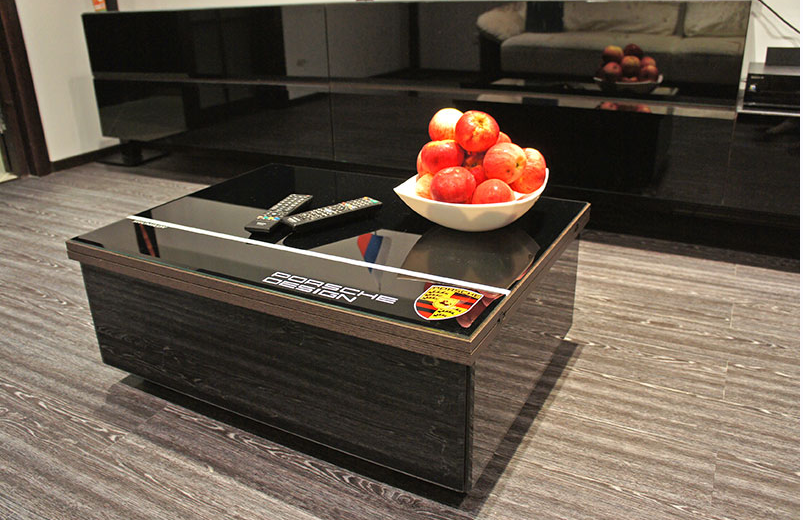 Стол-трансформер с уникальным дизайном (Андрей Лаппо)