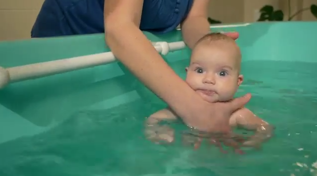 [Мама Лара] Плавание для грудничков (Лариса Свиридова)