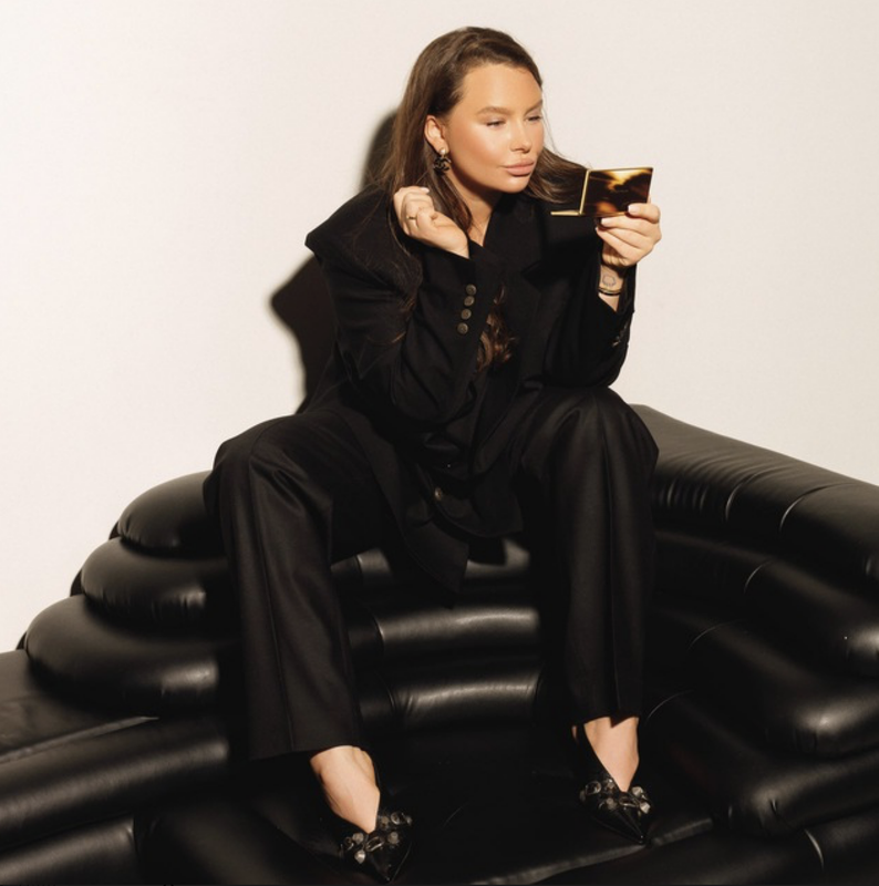 Красимся с Любой. Доступ Декабрь 2024 (Любовь Мирошниченко)