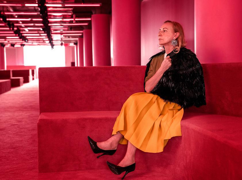 [ММОМА] Дома моды. Лекция 5. Prada: новые стандарты 2024 (Илектра Канестри)