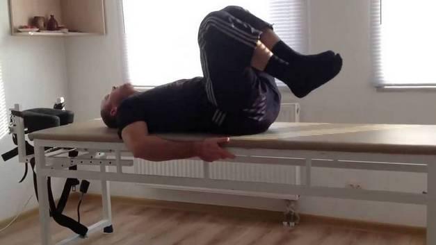 Утренняя зарядка Пробуждение. Упражнения против грыж. Транскрибция + видео (Виталий Козакевич)