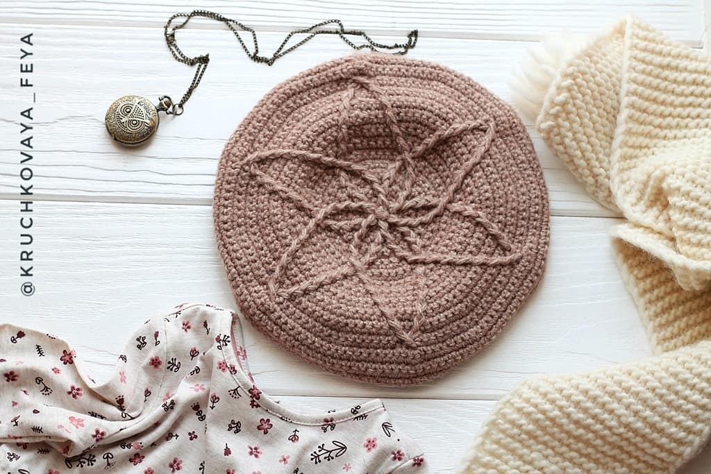 Берет крючком Лили (kruchkovaya_feya)