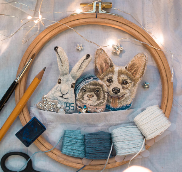 Брошь гладью "Хорек" (Алина Берёзкина)