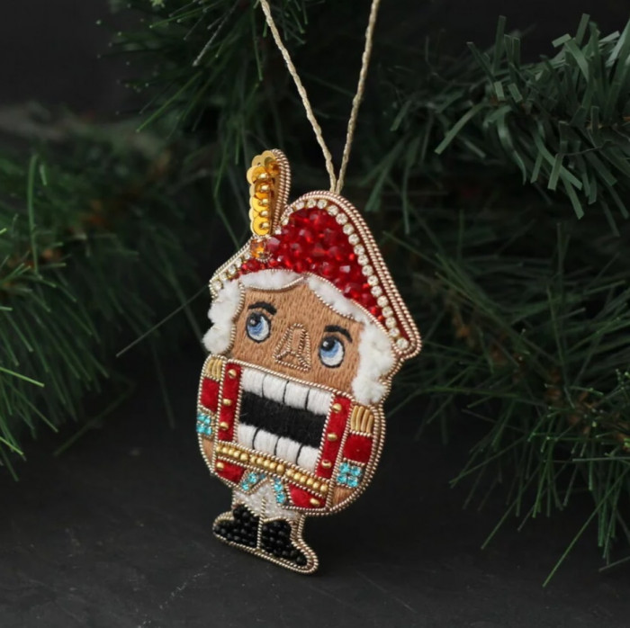 [Christie_jewelry] Брошь "Щелкунчик" (Кристина Тришева), фото 1 из 1.