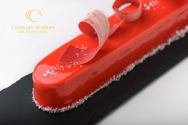 [Kiev International Culinary Academy] Онлайн курс Глазури и декоры (Татьяна Вербицкая)